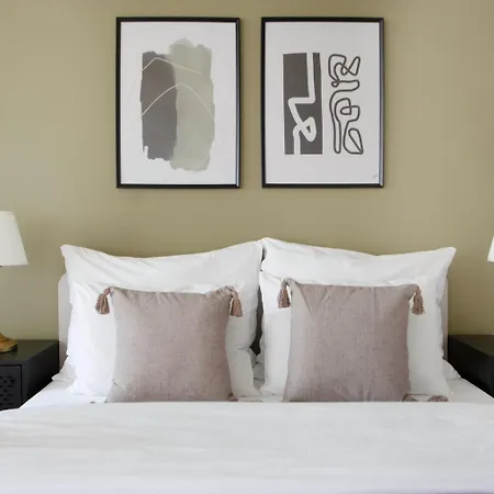 Blueground 7 Furnished With Balcony Prg-1 דירה